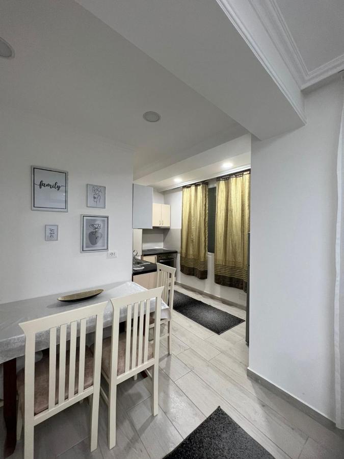 Tani Apartment 1 Shkodër エクステリア 写真